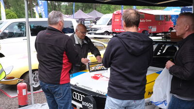 Stig Blomqvist
Stig Blomqvist signerar böcker o bilmodeller
